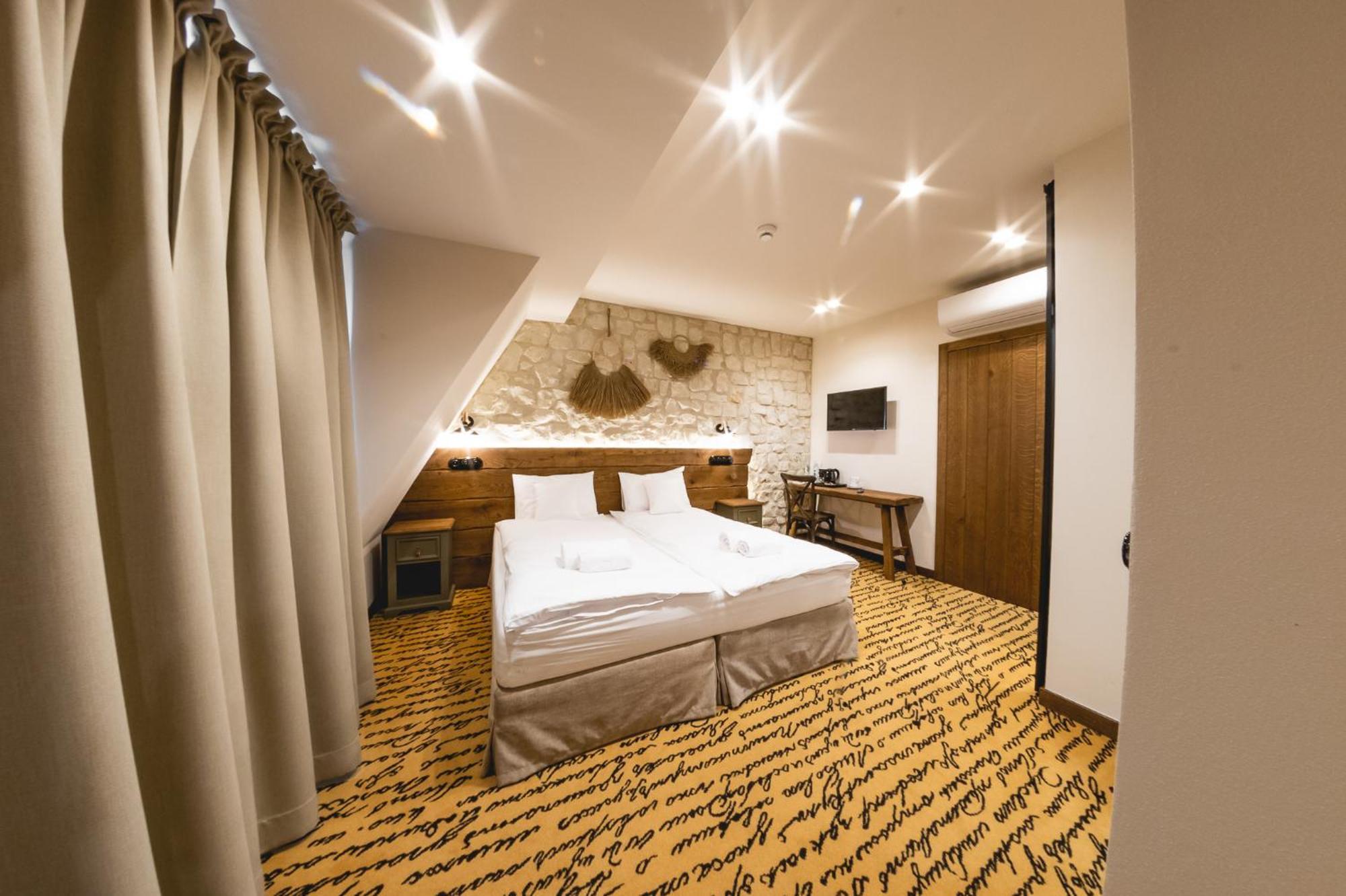 Dwór Bogucin Hotel&restauracja Hotel 3*